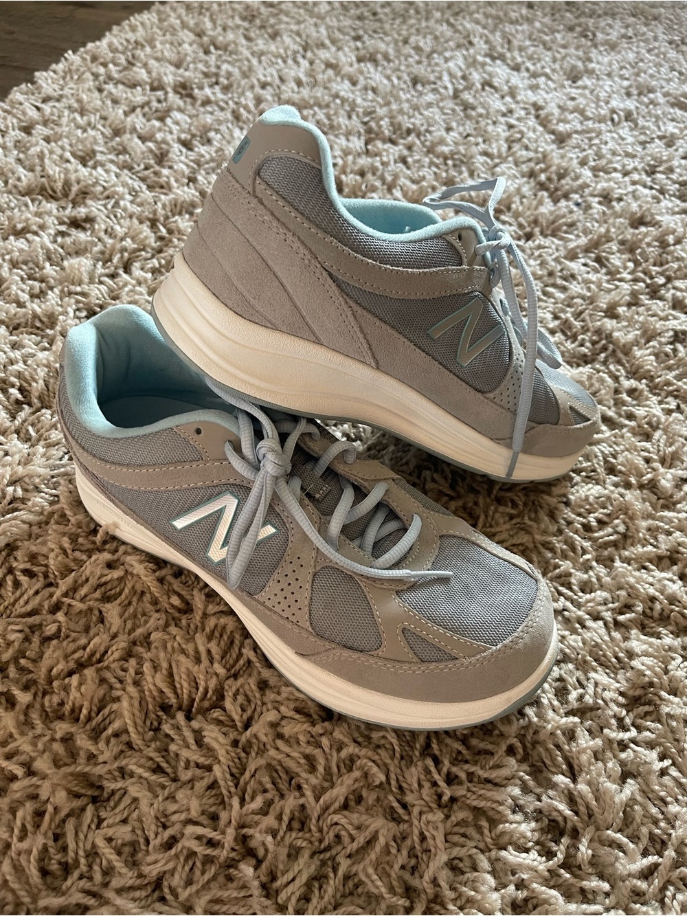 New Balance Women's Light Gray and Aqua Lace-Up Athletic Sneakers